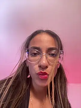 Webcam Model (elegant__rouse)  is live.Free join now!