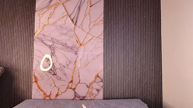 big_tits_in_your_face webcam