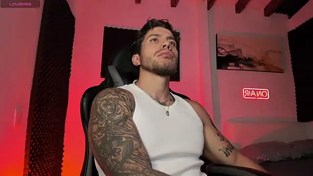 LucianSinclair webcam