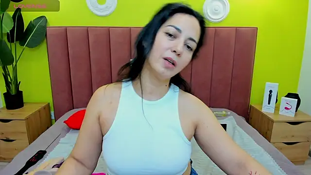 Linda_Insatiable webcam