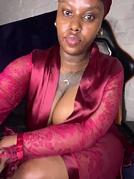 QUEEN_NOBUHLE_FEMDOM_777 webcam