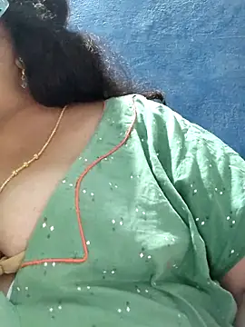 tamilthanushri webcam