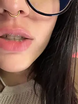 HinaSweet Live Webcam on Stripchat