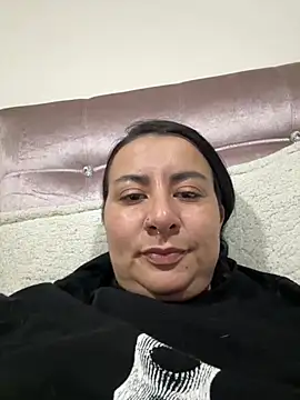 abril_luv - Abril_Luv's free webcam