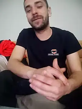 Elchicomalo29 webcam