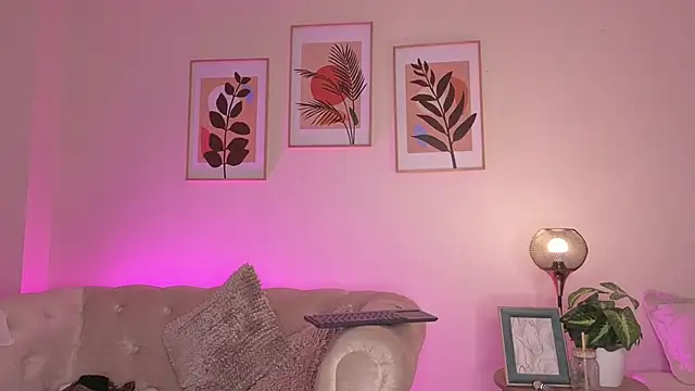 DahianaWalcott webcam