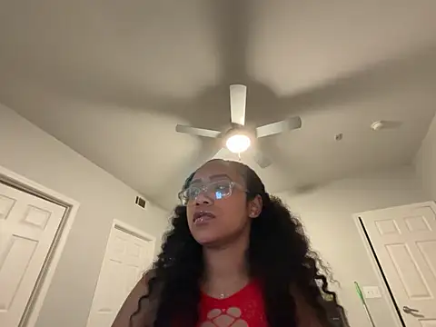 RylReese Live Webcam on Stripchat