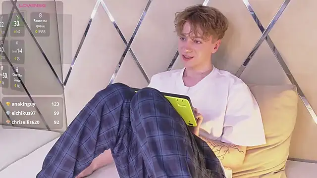 paul_holt - Paul_Holt's free webcam - UK Sex Cams