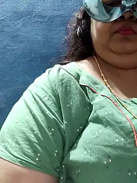 tamilthanushri webcam