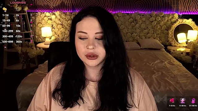 SerahMirabeli webcam