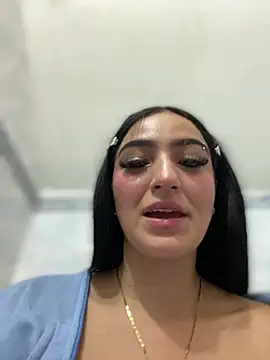 Webcam Model (Valery_pink18)  is live.Free join now!