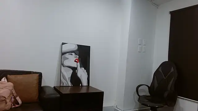 KiaraBlack_01 webcam