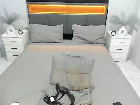 ellacalifa (T young) - creamy cum for gentleman