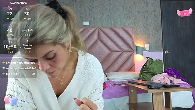 tabata_monroe webcam