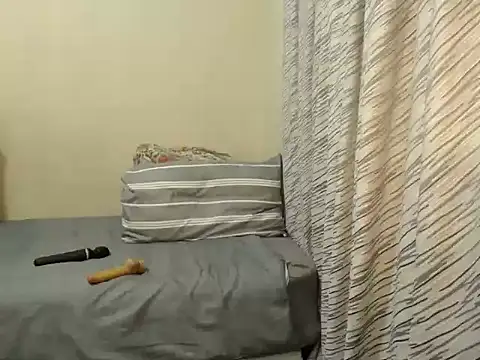 SexySlimMelanin webcam