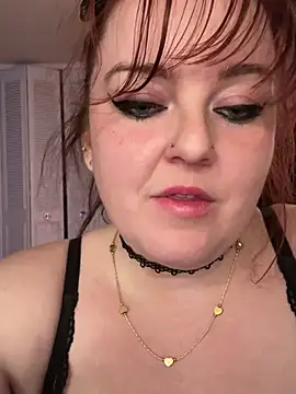 KittyCreamKisses webcam