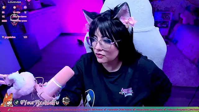 AlyssaRomanova webcam