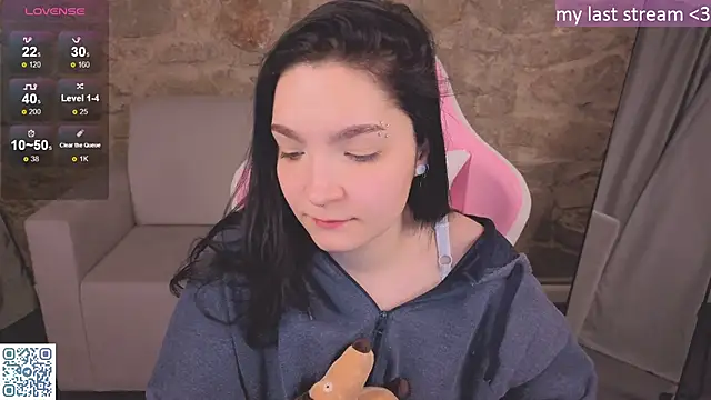 linda_sweetiest - Linda_Sweetiest's free webcam - UK Sex Cams