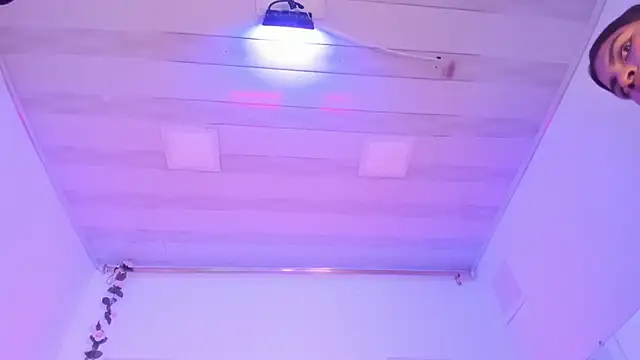 sofia-love7 - Sofia-love7's free webcam - UK Sex Cams