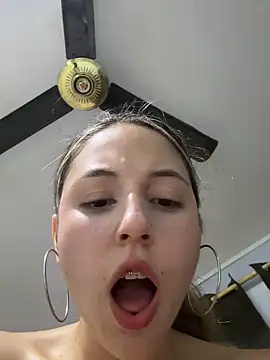 lriana_miller webcam