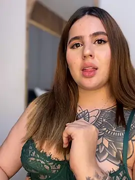 ValerieHilton webcam