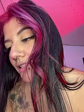 queen_of_you_heart - Queen_of_you_heart's free webcam - UK Sex Cams