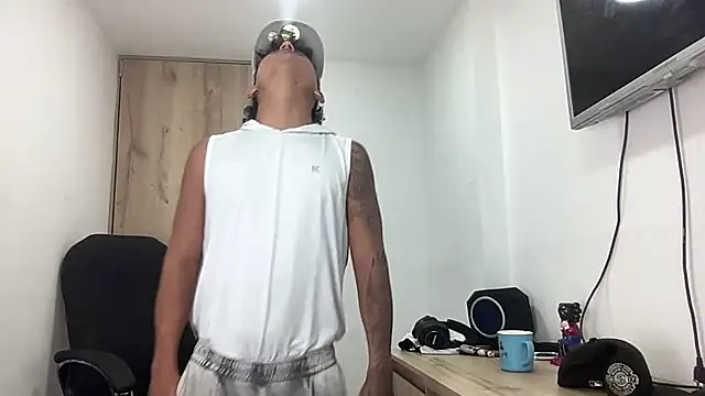 bob_petterson - Bob_petterson's free webcam - UK Sex Cams