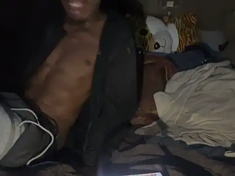 SlimeCrownzOut5 webcam