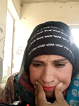 Cute-karisma1234 webcam