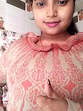Hot-Pooja25 webcam