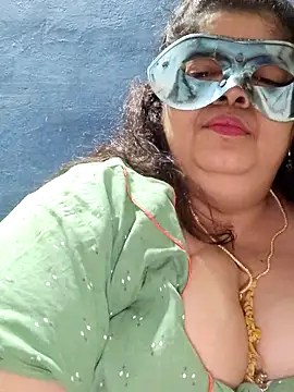 tamilthanushri webcam