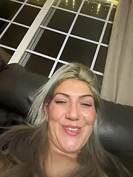 LittleMissEeve webcam