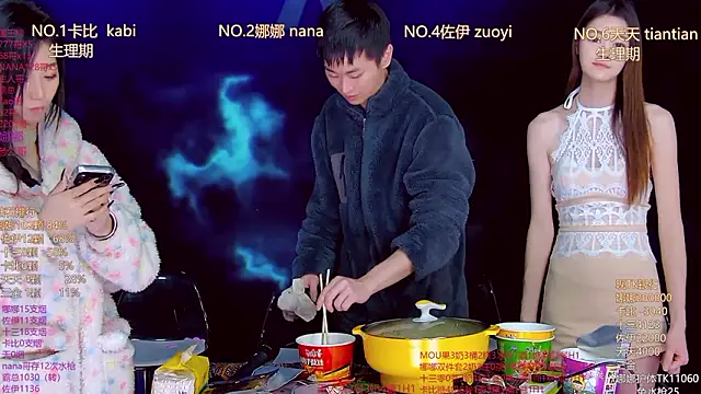 LC_888 Live Webcam on Stripchat