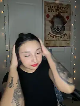 CharmingMaddie webcam