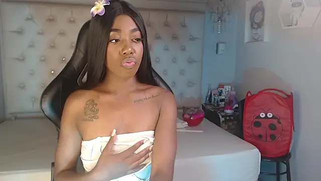 candyy_ebony webcam