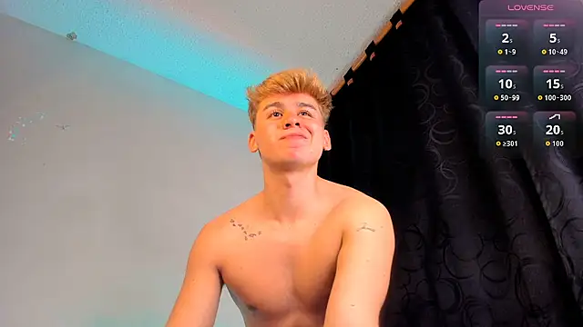 gingertwink_n - Gingertwink_n's free webcam - UK Sex Cams