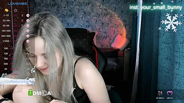 Your_small_bunny webcam