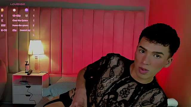 seab_trooy (M twink) - TWO FINGERS INTO MY ASS