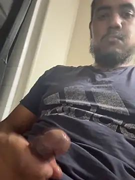 Mikeylovewetpussy webcam