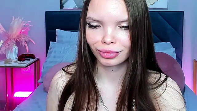 Curvy_Dynamite_ webcam