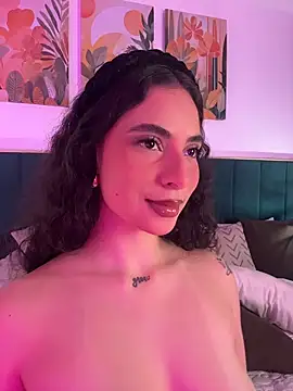 Webcam Model (IrinaBlanc) is live