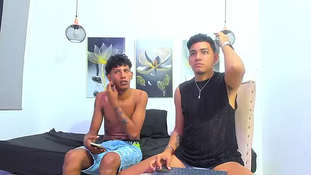 Red_Diamond_Guys webcam