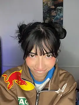 Webcam Model (junorise23)  is live.Free join now!