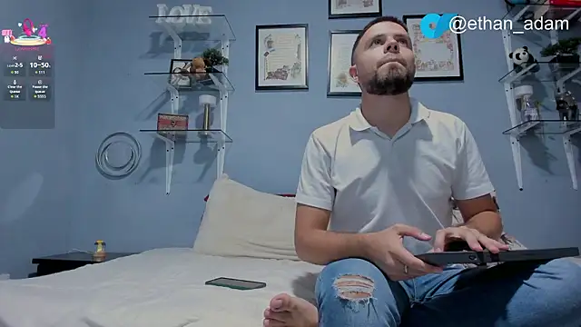 ETHAN_ADAM webcam