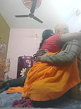 COUPLLE_VILLAGE webcam