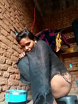 cute_diya_12 webcam