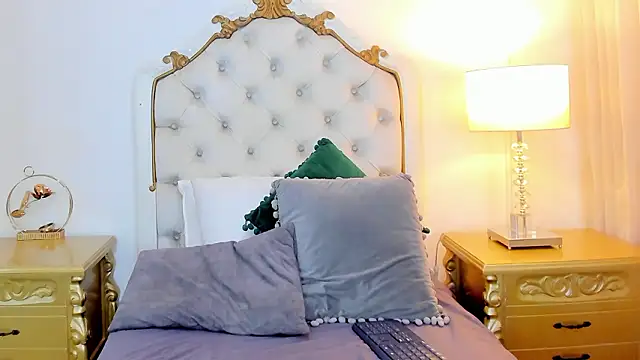 miss_vivienne webcam