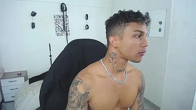 Leonard_Price webcam