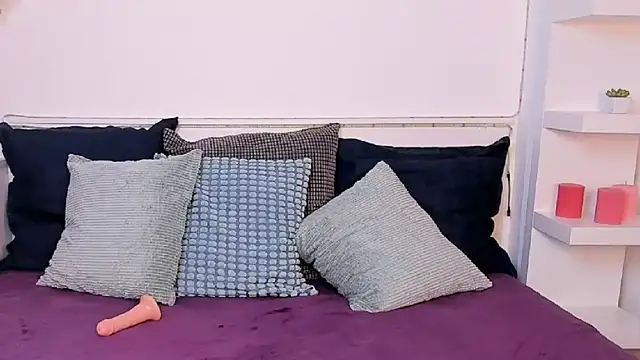 KristalWilder webcam