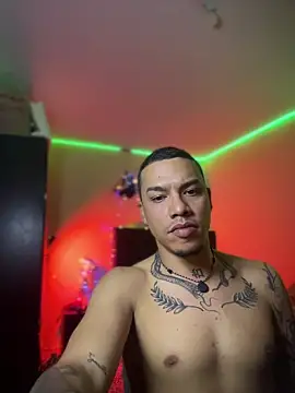 AlphaMasterXxx webcam